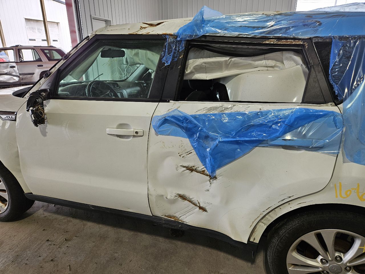 Vehicle/21509_12.jpg