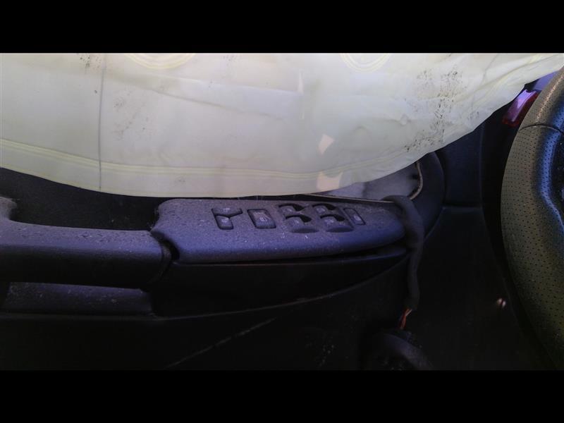 f/j/d/j/2e9abd82-6ff7-4ae7-a492-50f97b5f57a2.jpg