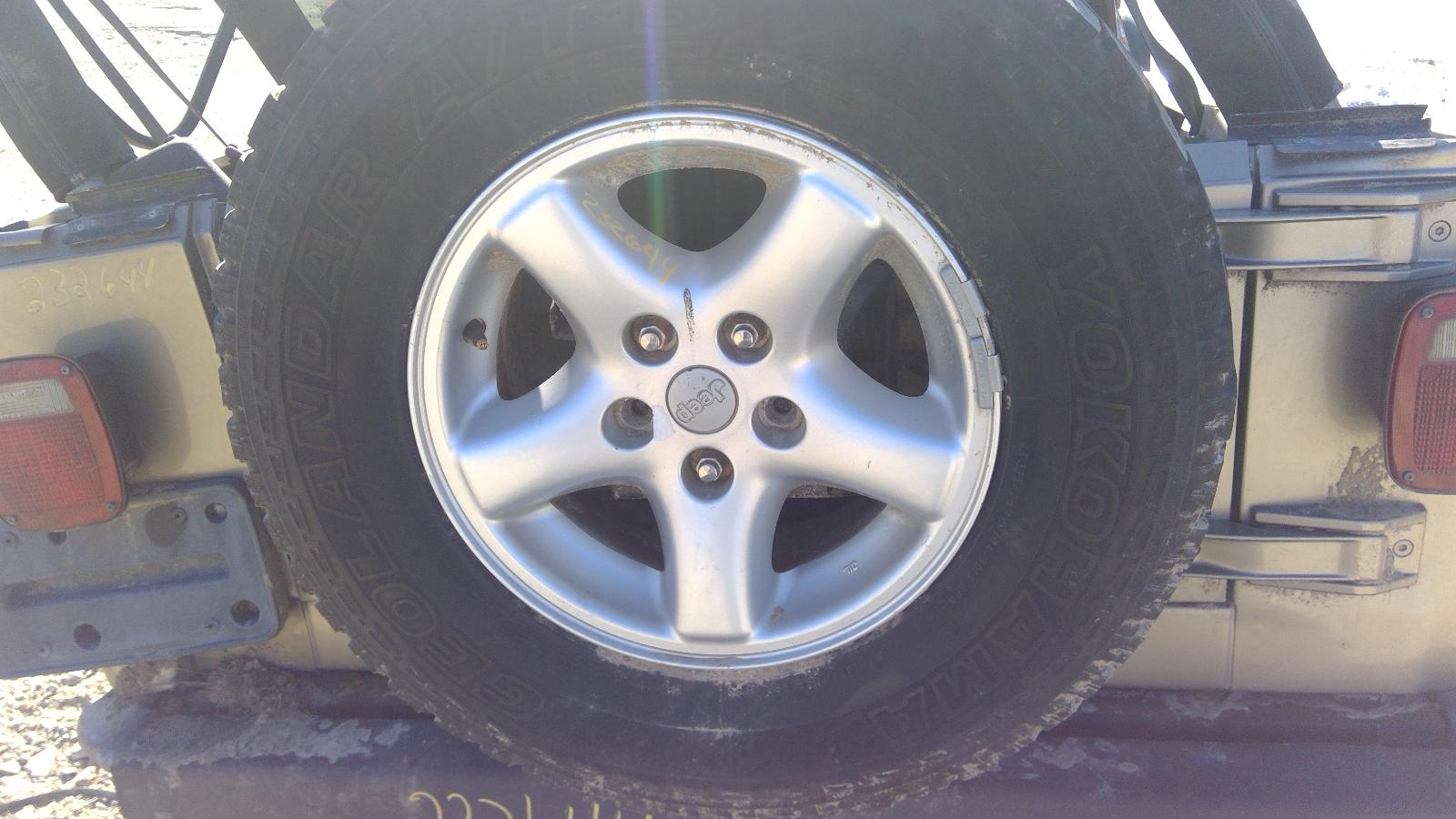 g/i/a/e/4bd7ebc4-e4f1-4e56-a4ac-64e16e542e82.jpg