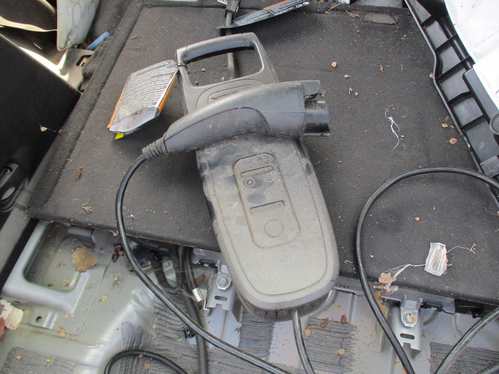 c/b/j/g/b6ee4bd3-9056-41ec-8cab-fba6f5c2e9df.JPG