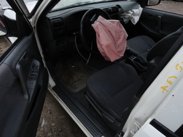 https://f005.backblazeb2.com/file/img-partshotlines-com/Inventory/EX598/Vehicle/15404_06.jpg