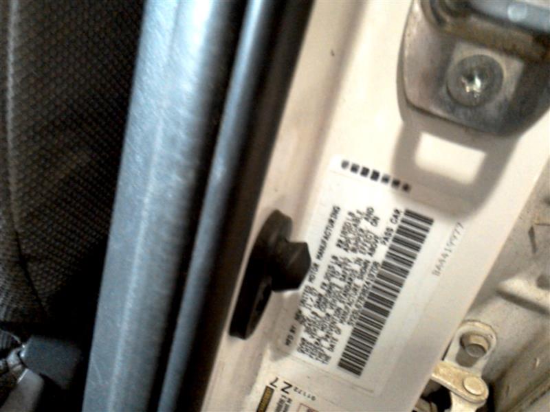 https://f005.backblazeb2.com/file/img-partshotlines-com/Inventory/EX598/Vehicle/17706_05.jpg