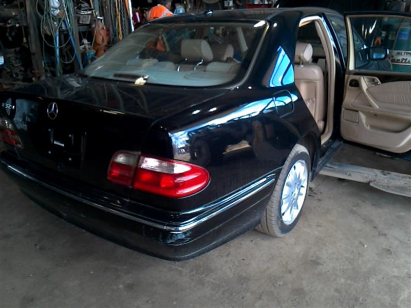 https://f005.backblazeb2.com/file/img-partshotlines-com/Inventory/EX598/Vehicle/17718_07.jpg