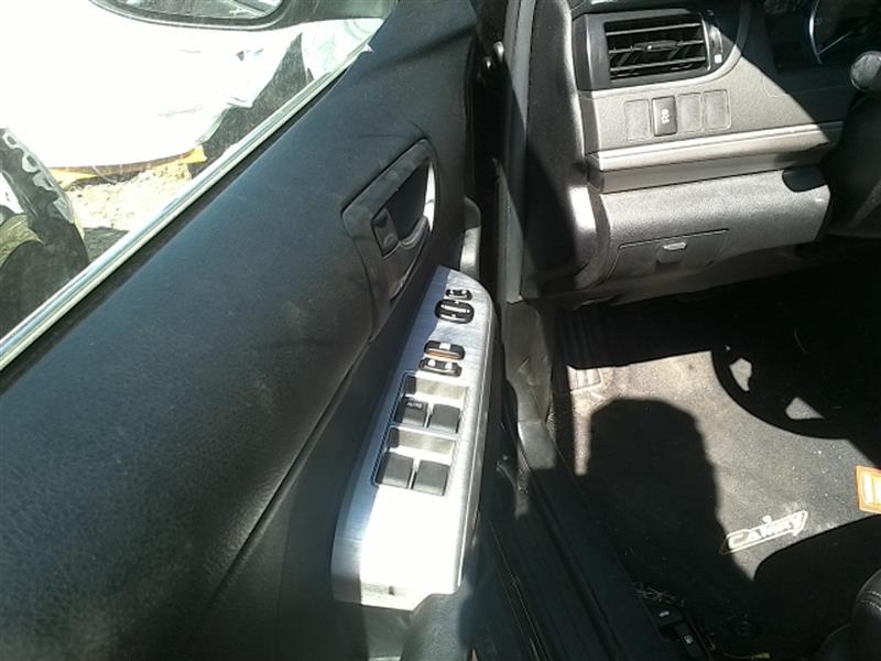 https://f005.backblazeb2.com/file/img-partshotlines-com/Inventory/EX598/Vehicle/20530_10.jpg