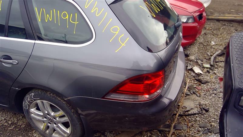 https://f005.backblazeb2.com/file/img-partshotlines-com/Inventory/EX598/Vehicle/24381_03.jpg