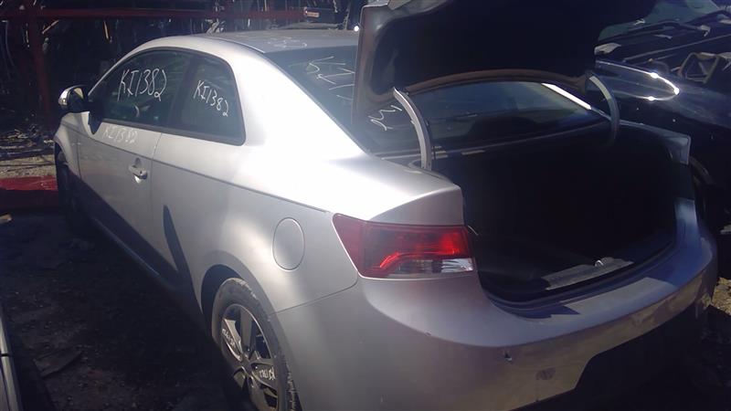 https://f005.backblazeb2.com/file/img-partshotlines-com/Inventory/EX598/Vehicle/25952_01.jpg
