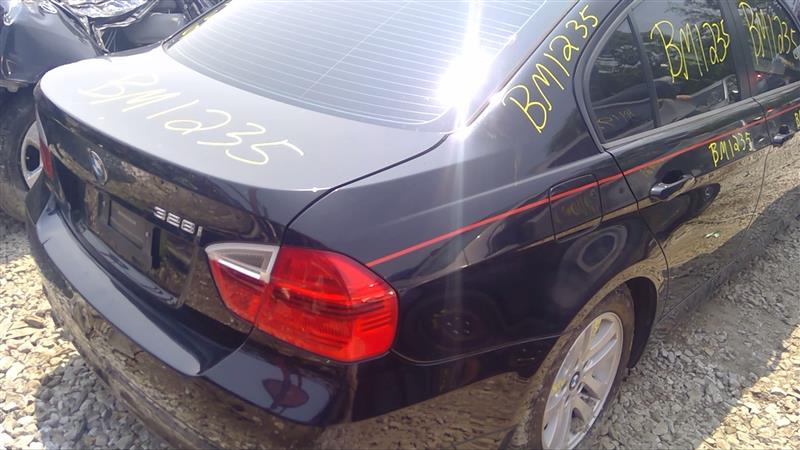 https://f005.backblazeb2.com/file/img-partshotlines-com/Inventory/EX598/Vehicle/28041_03.jpg