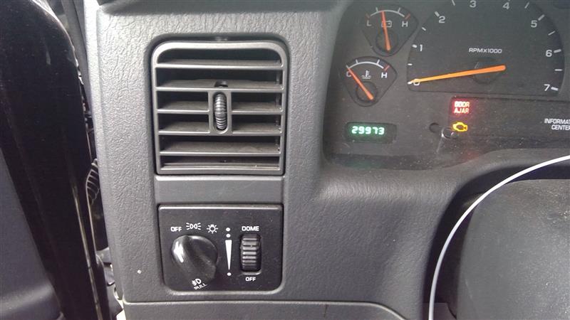 https://f005.backblazeb2.com/file/img-partshotlines-com/Inventory/EX598/Vehicle/28626_04.jpg