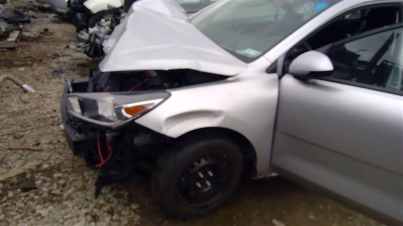 https://f005.backblazeb2.com/file/img-partshotlines-com/Inventory/EX598/Vehicle/29431_02.jpg