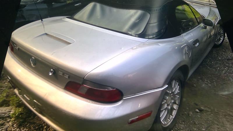 https://f005.backblazeb2.com/file/img-partshotlines-com/Inventory/EX598/Vehicle/31281_01.jpg