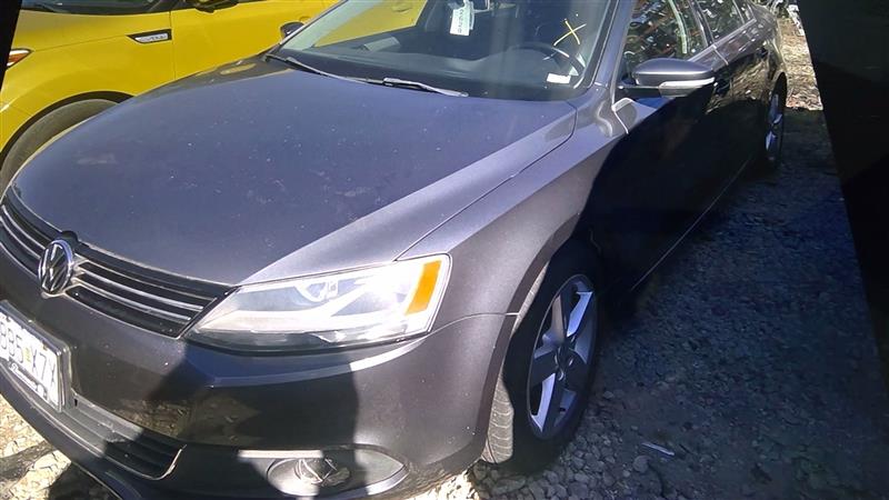 https://f005.backblazeb2.com/file/img-partshotlines-com/Inventory/EX598/Vehicle/31884_03.jpg