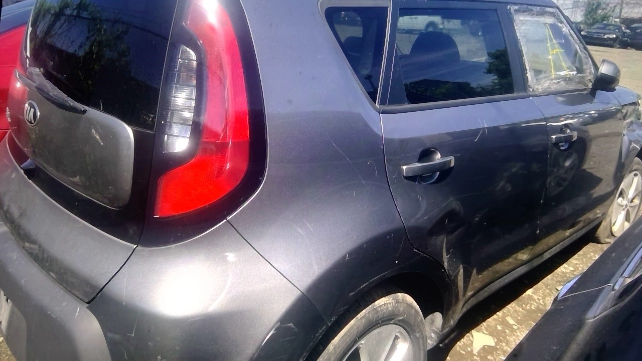 https://f005.backblazeb2.com/file/img-partshotlines-com/Inventory/EX598/Vehicle/32751_04.jpg