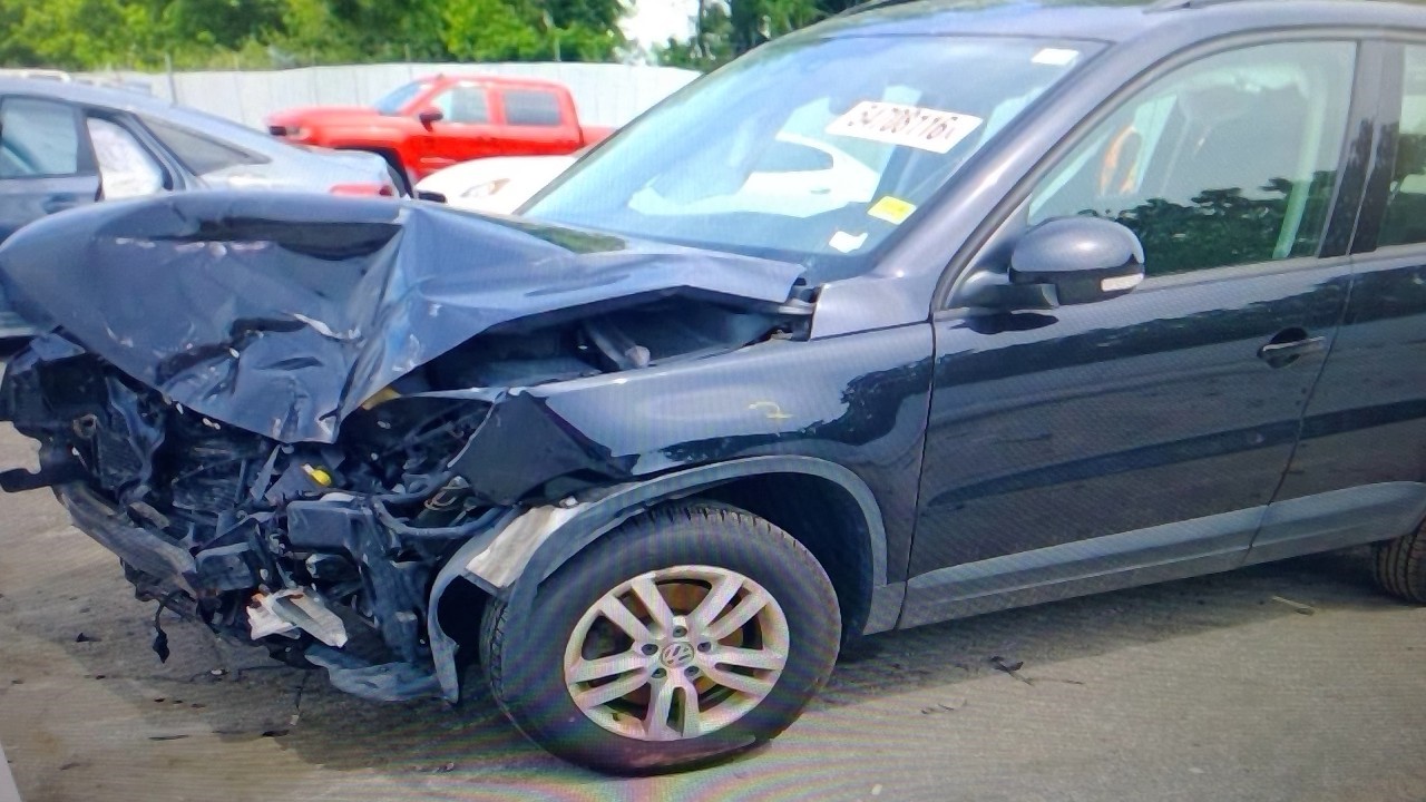 https://f005.backblazeb2.com/file/img-partshotlines-com/Inventory/EX598/Vehicle/32854_01.jpg