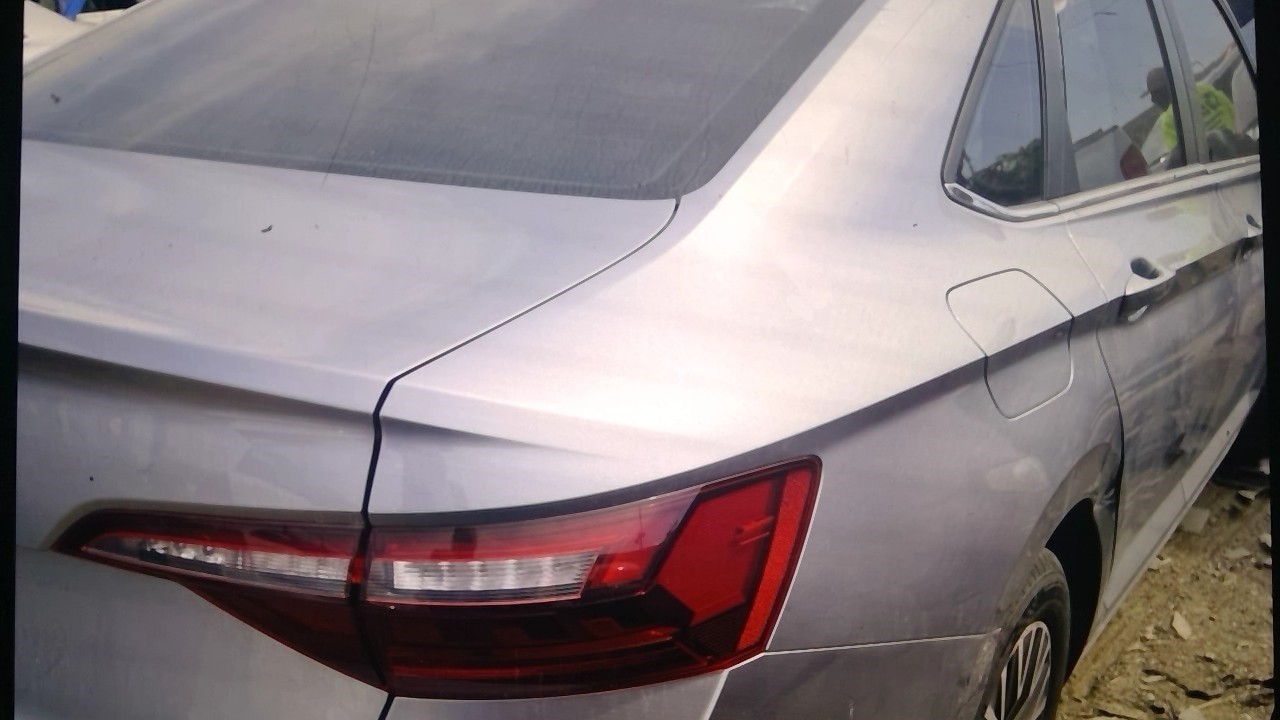 https://f005.backblazeb2.com/file/img-partshotlines-com/Inventory/EX598/Vehicle/33160_02.jpg