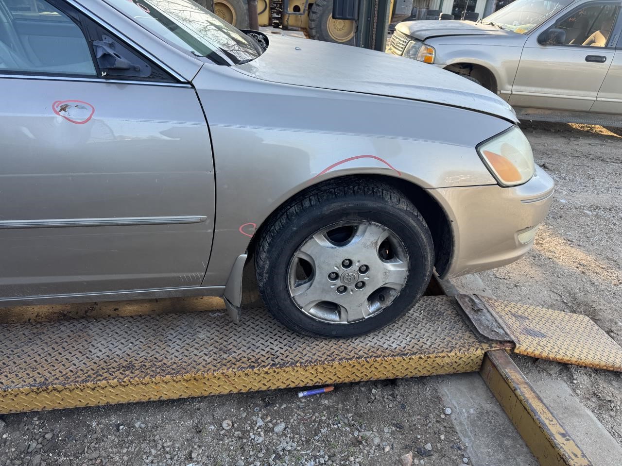 https://f005.backblazeb2.com/file/img-partshotlines-com/Inventory/EX603/Vehicle/13048_04.jpg
