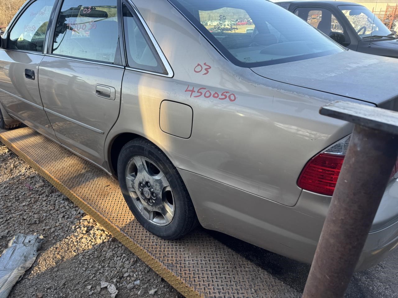 https://f005.backblazeb2.com/file/img-partshotlines-com/Inventory/EX603/Vehicle/13048_10.jpg