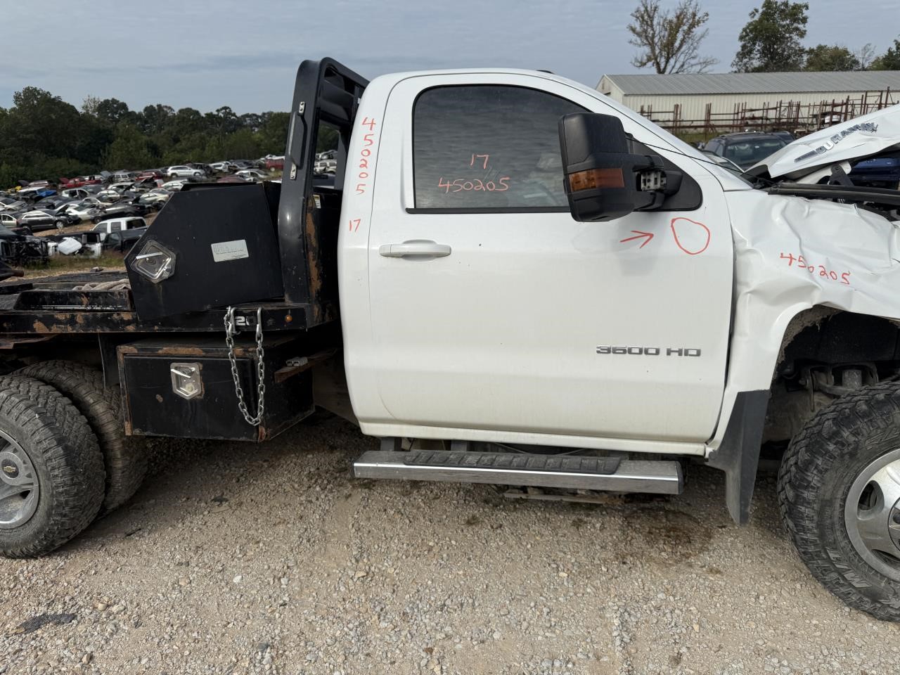 https://f005.backblazeb2.com/file/img-partshotlines-com/Inventory/EX603/Vehicle/13530_04.jpg