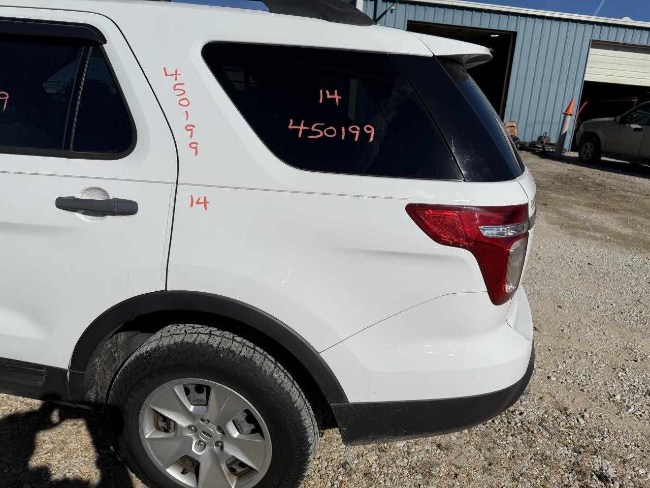https://f005.backblazeb2.com/file/img-partshotlines-com/Inventory/EX603/Vehicle/13675_09.jpg