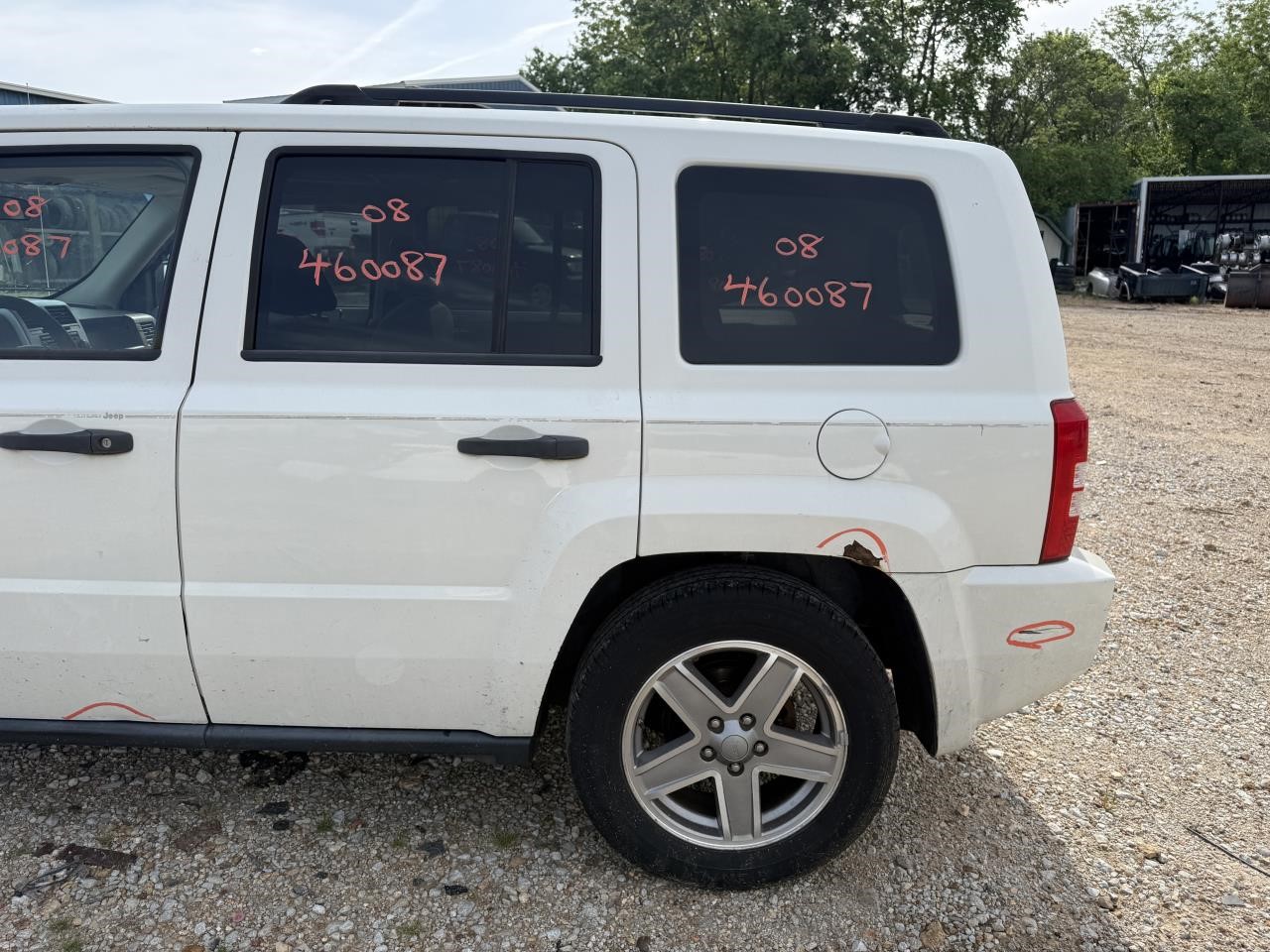 https://f005.backblazeb2.com/file/img-partshotlines-com/Inventory/EX603/Vehicle/13929_06.jpg