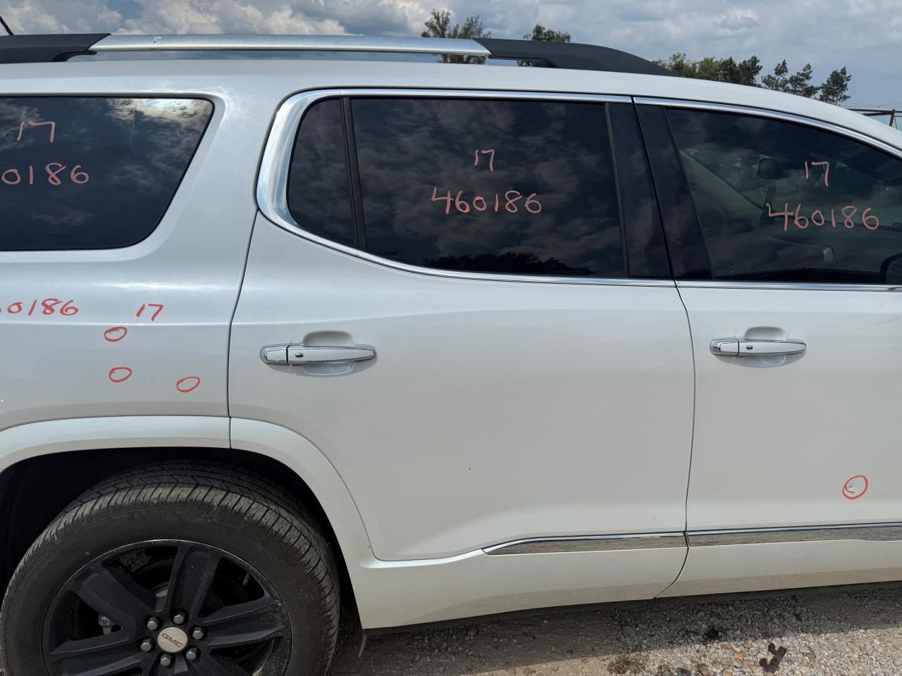 https://f005.backblazeb2.com/file/img-partshotlines-com/Inventory/EX603/Vehicle/14188_07.jpg