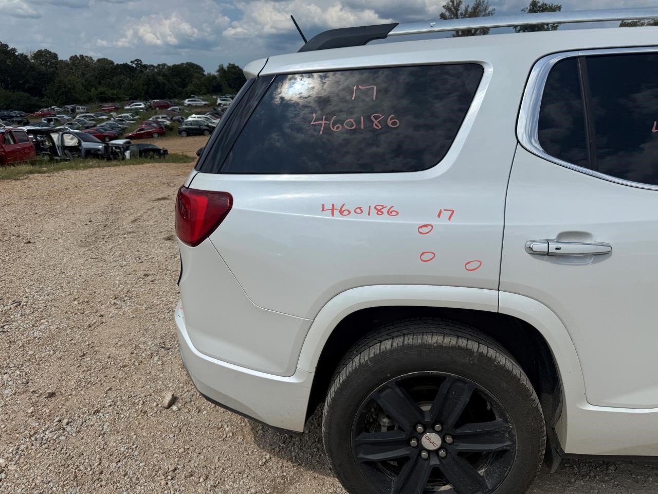 https://f005.backblazeb2.com/file/img-partshotlines-com/Inventory/EX603/Vehicle/14188_08.jpg