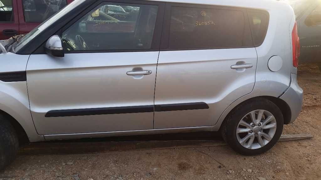 https://f005.backblazeb2.com/file/img-partshotlines-com/Inventory/EX603/Vehicle/5015_02.jpg