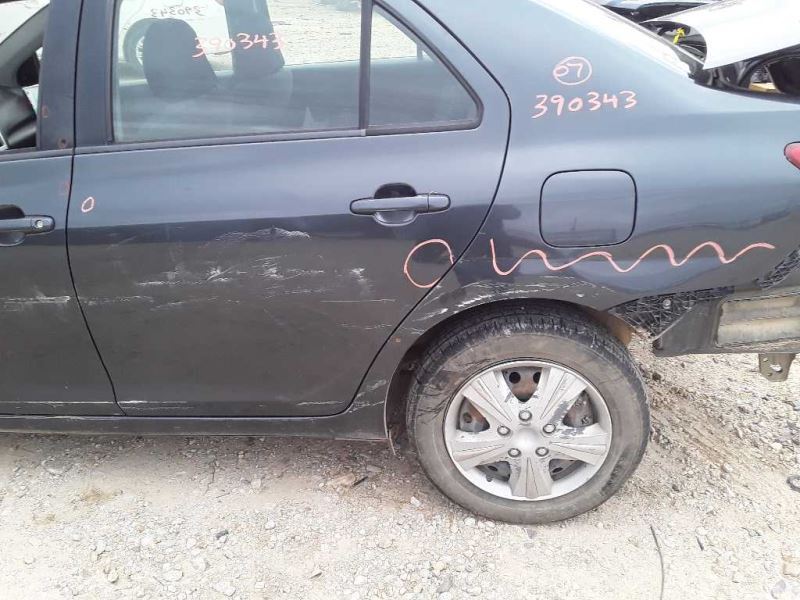 https://f005.backblazeb2.com/file/img-partshotlines-com/Inventory/EX603/Vehicle/8800_05.jpg