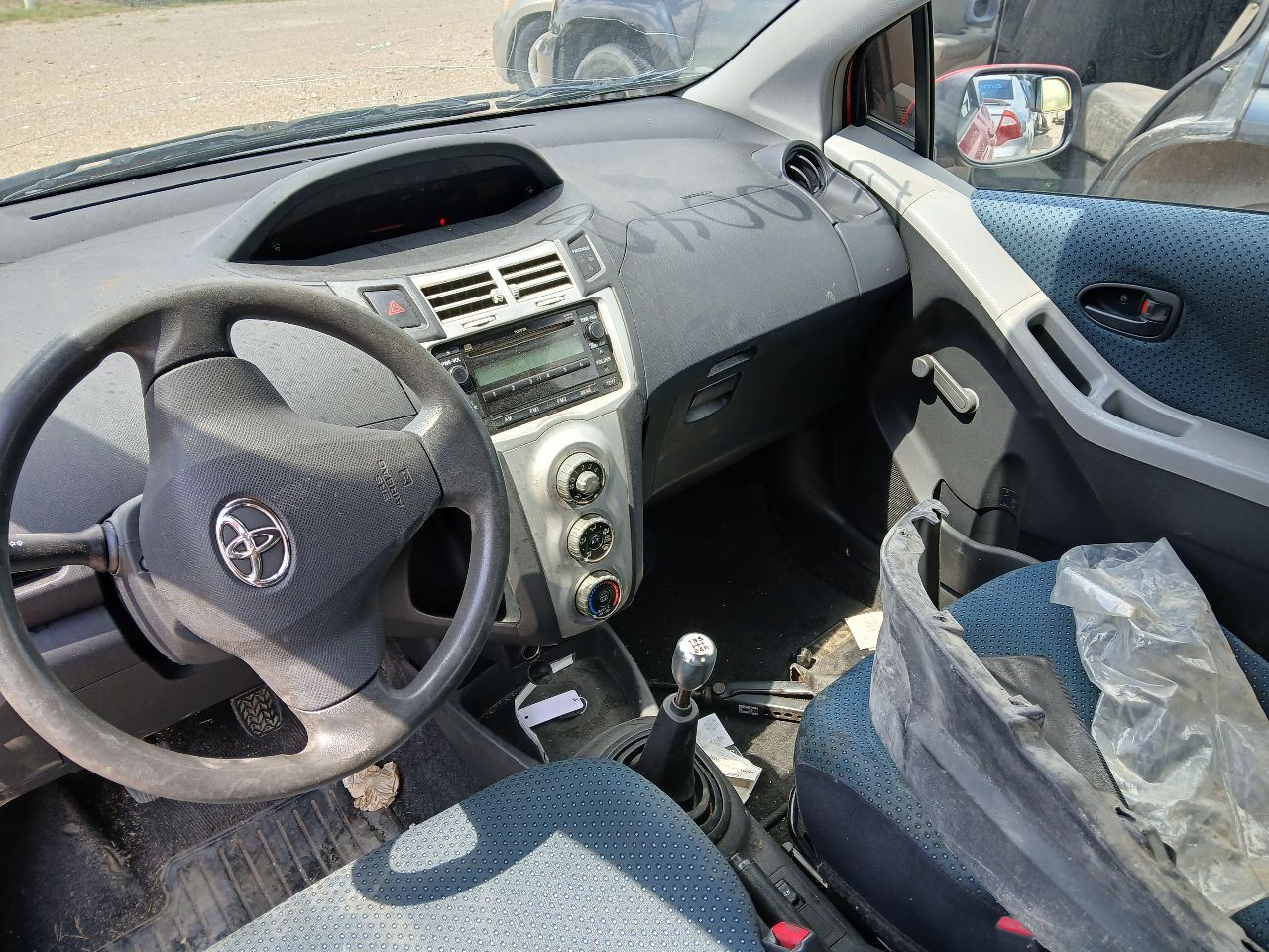 https://f005.backblazeb2.com/file/img-partshotlines-com/Inventory/EX608/Vehicle/15112_06.jpg