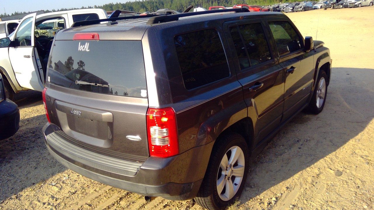 Vehicle/73087_03.jpg