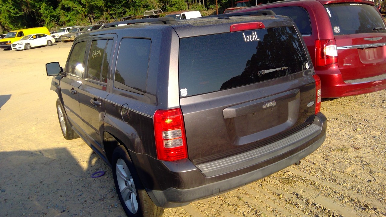Vehicle/73087_04.jpg