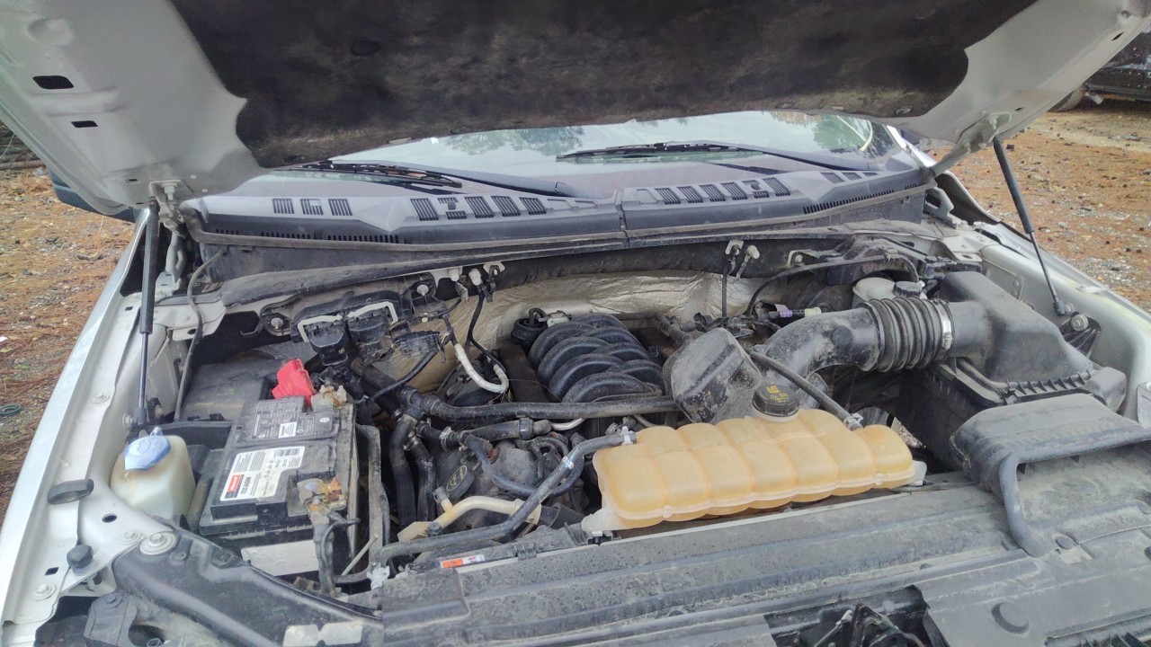 Vehicle/75589_05.jpg