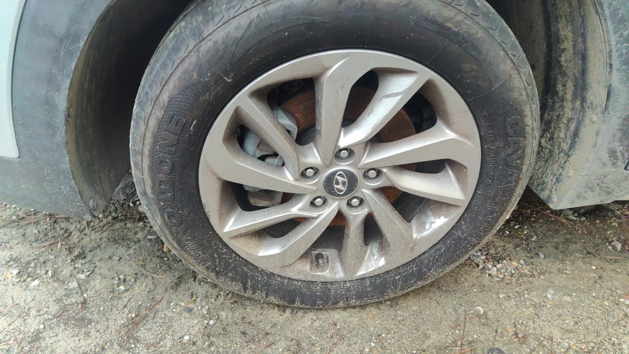 Vehicle/75764_06.jpg