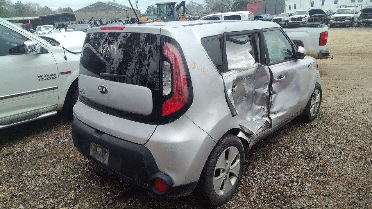Vehicle/75837_03.jpg