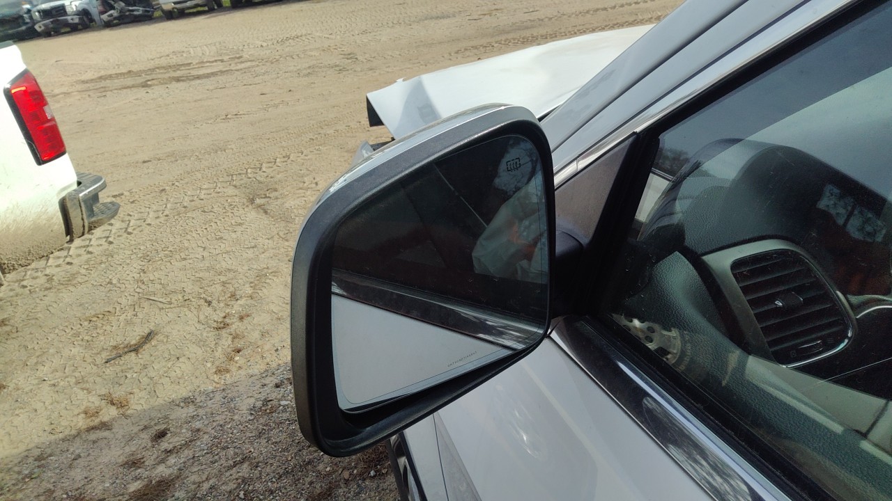 Vehicle/75926_07.jpg