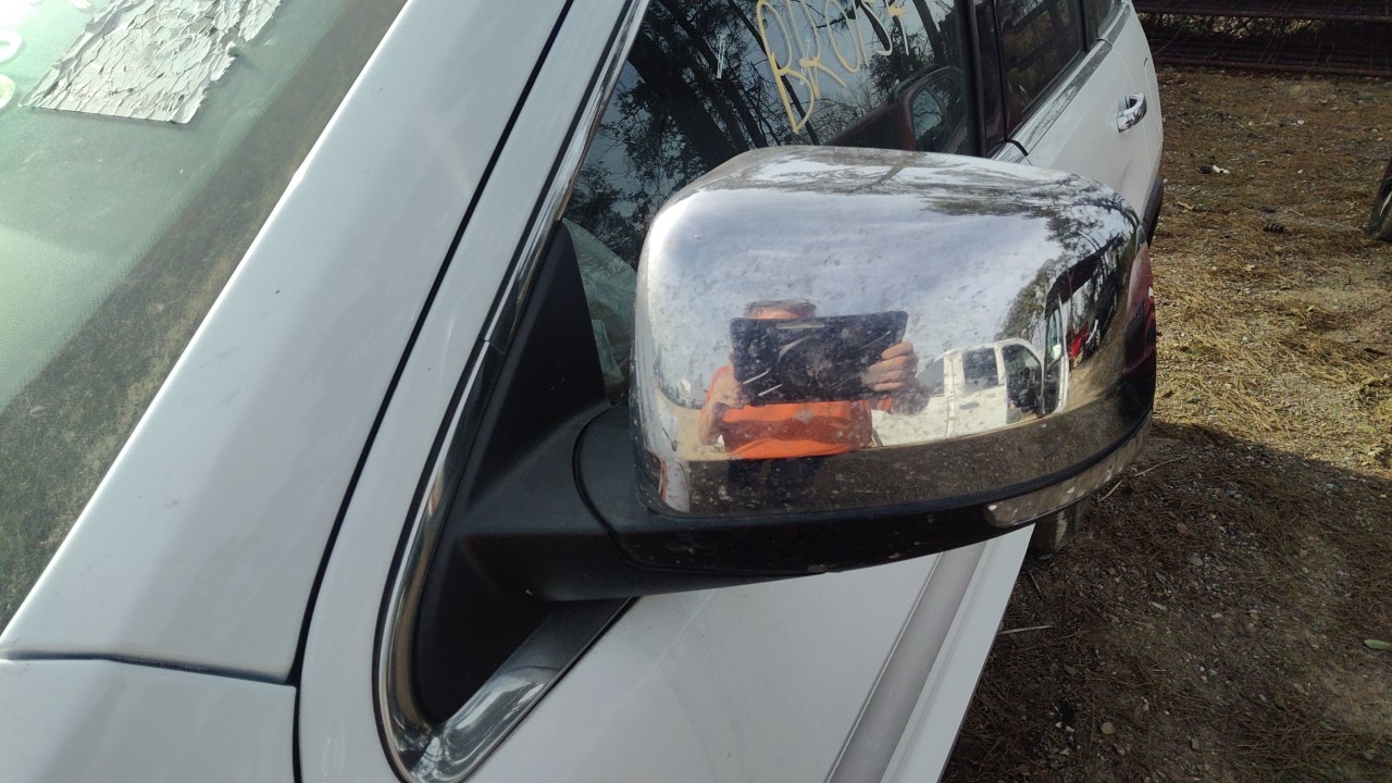 Vehicle/75926_08.jpg
