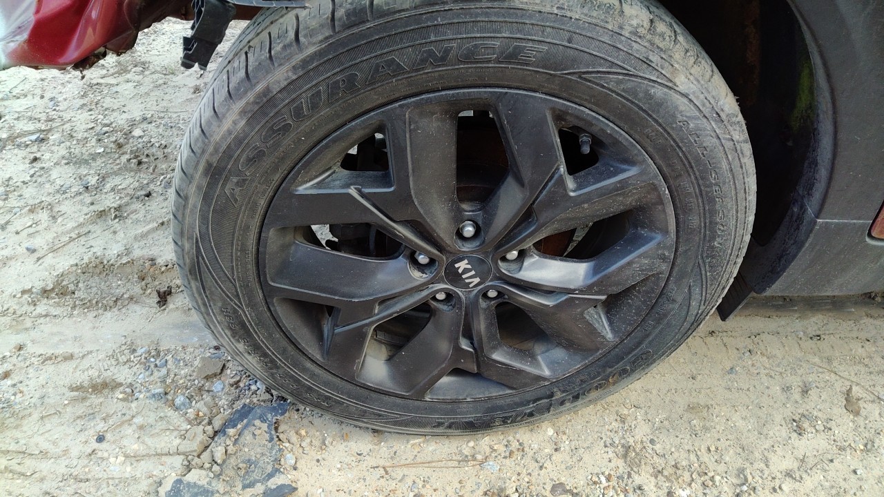 Vehicle/76241_06.jpg