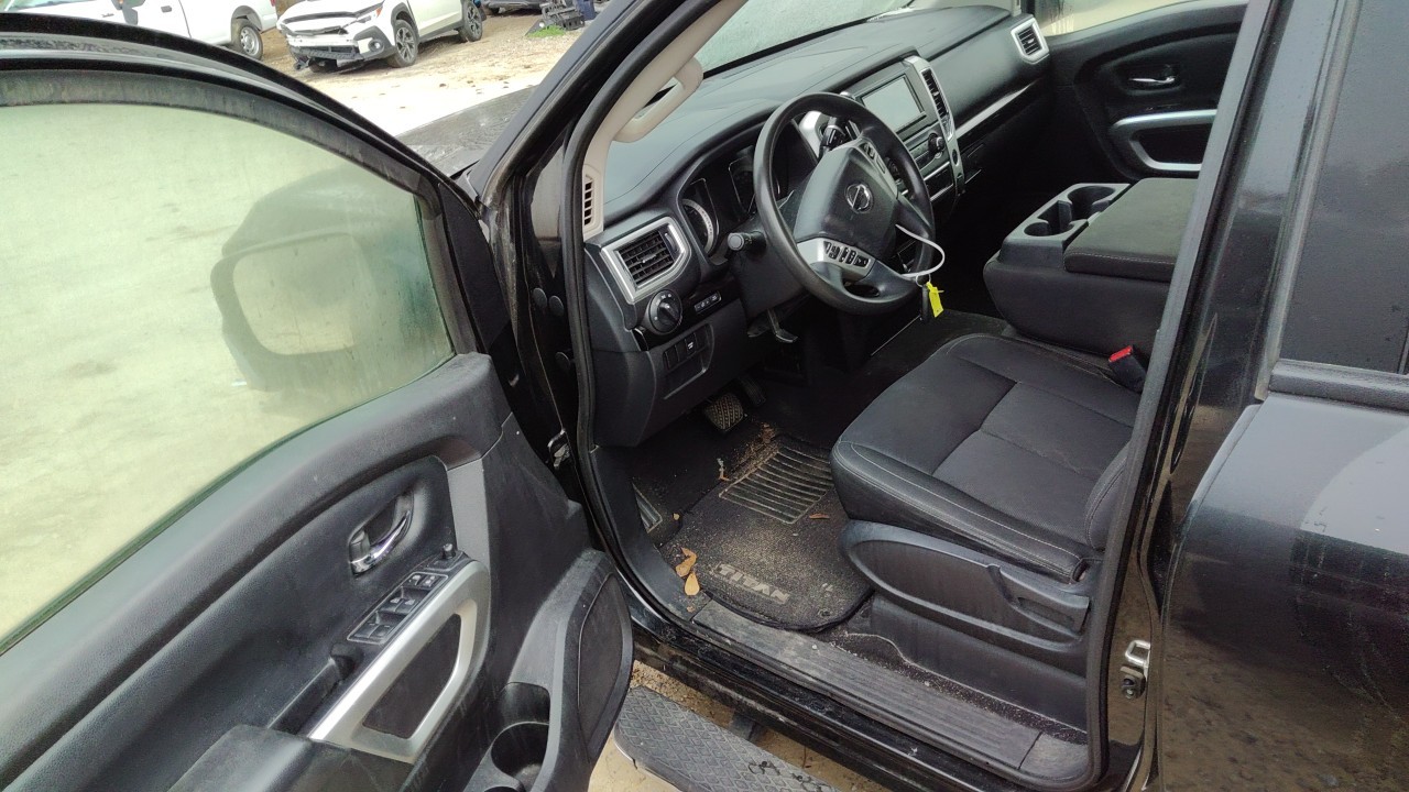 Vehicle/76401_20.jpg