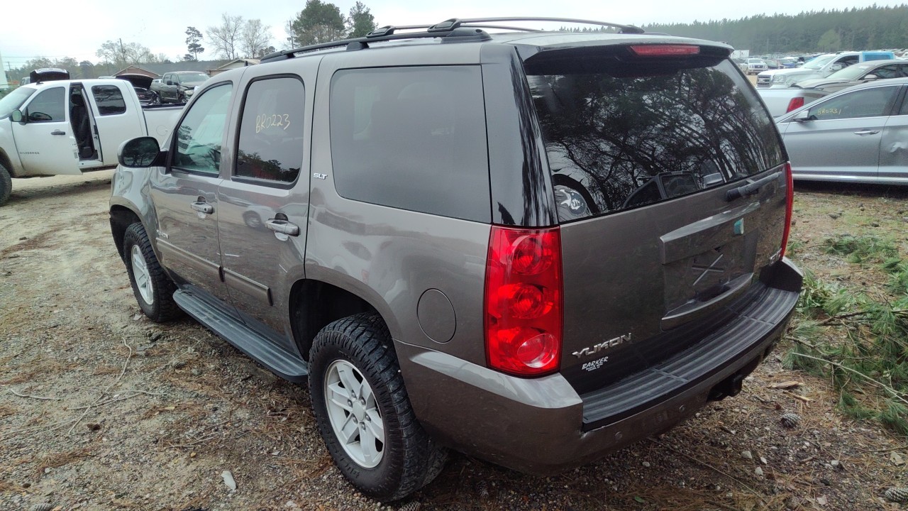Vehicle/76427_04.jpg