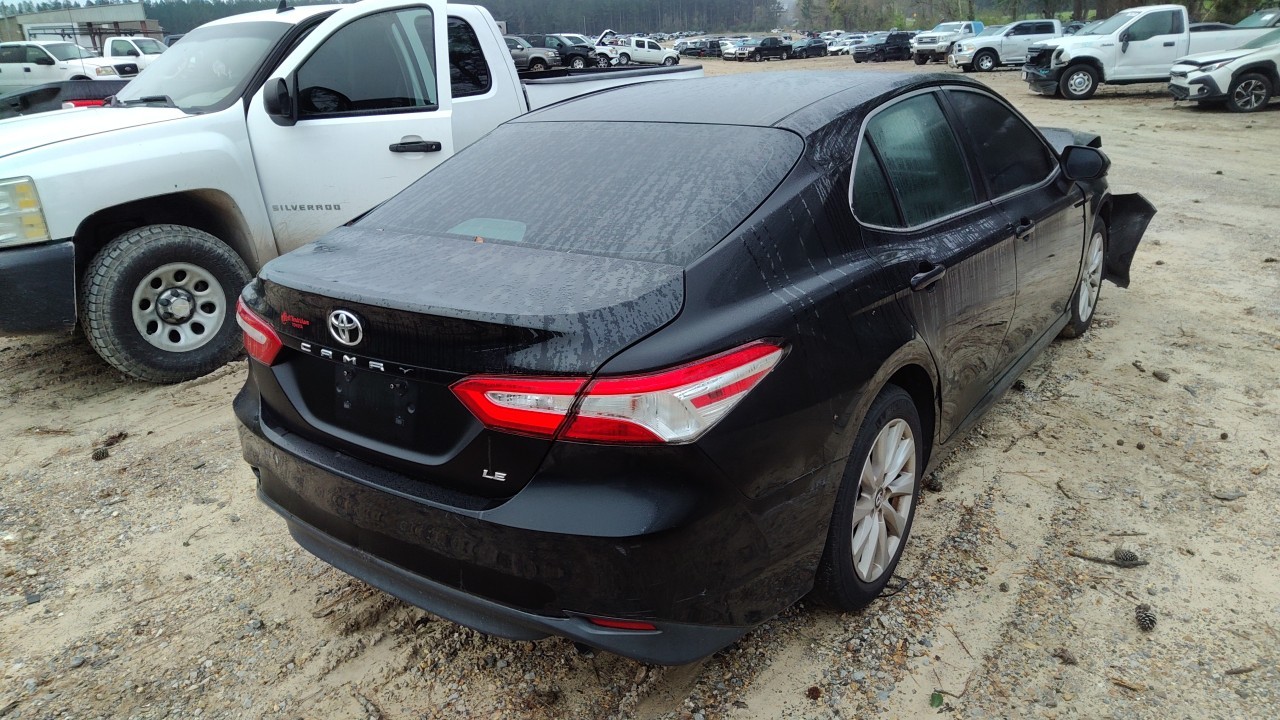 Vehicle/76432_03.jpg