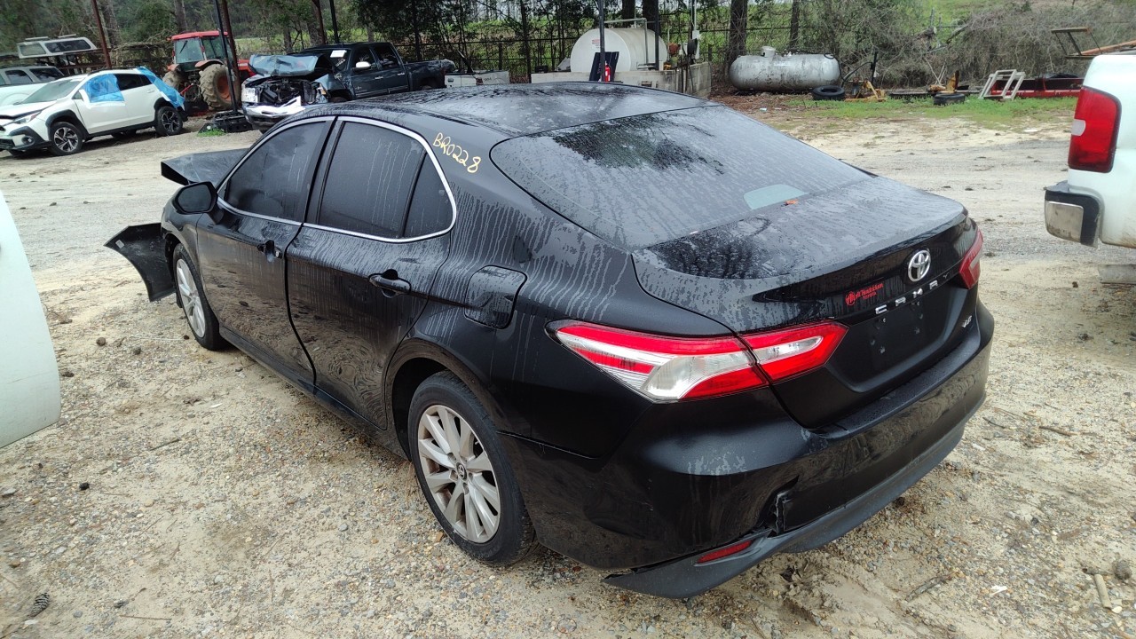 Vehicle/76432_04.jpg