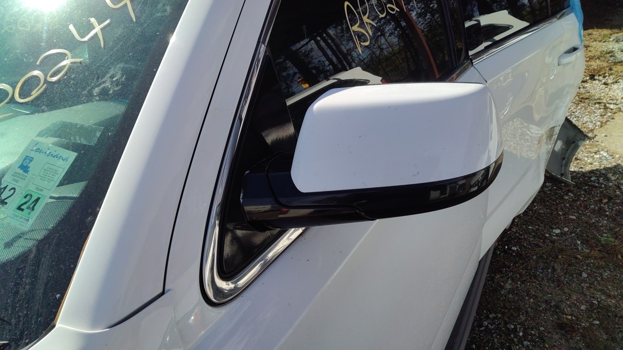 Vehicle/76484_08.jpg