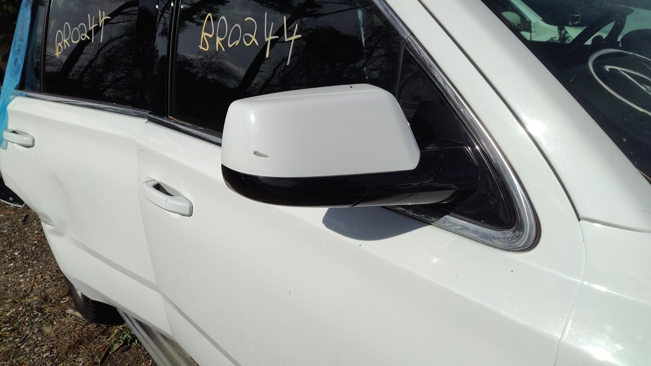 Vehicle/76484_10.jpg