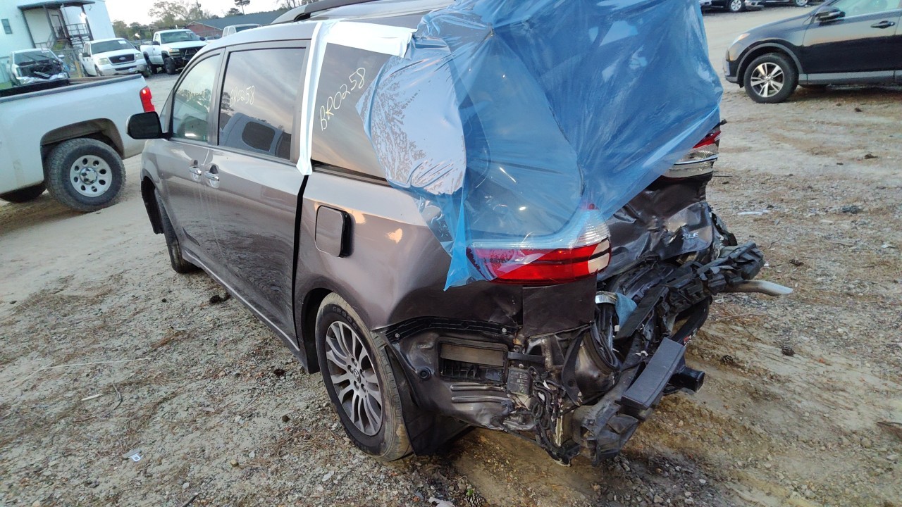 Vehicle/76569_04.jpg