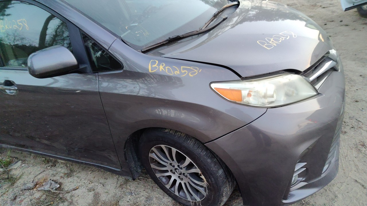 Vehicle/76569_12.jpg