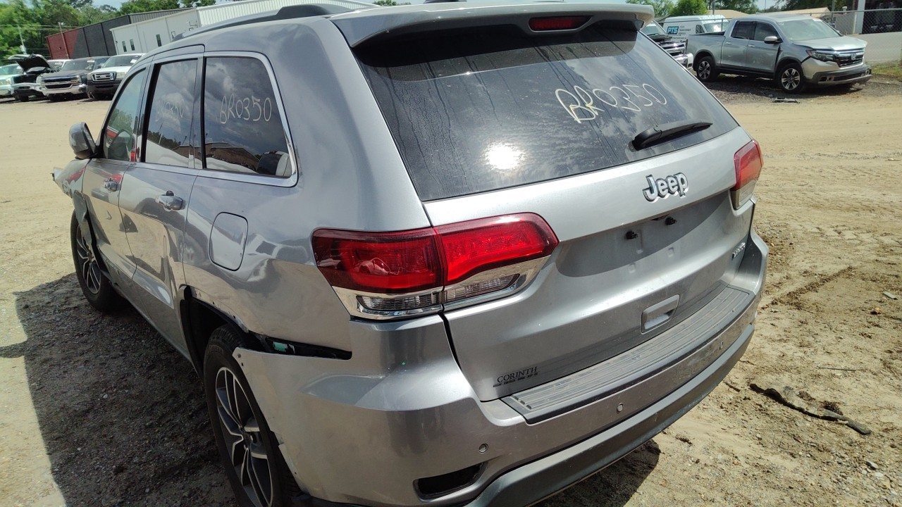 Vehicle/77129_04.jpg