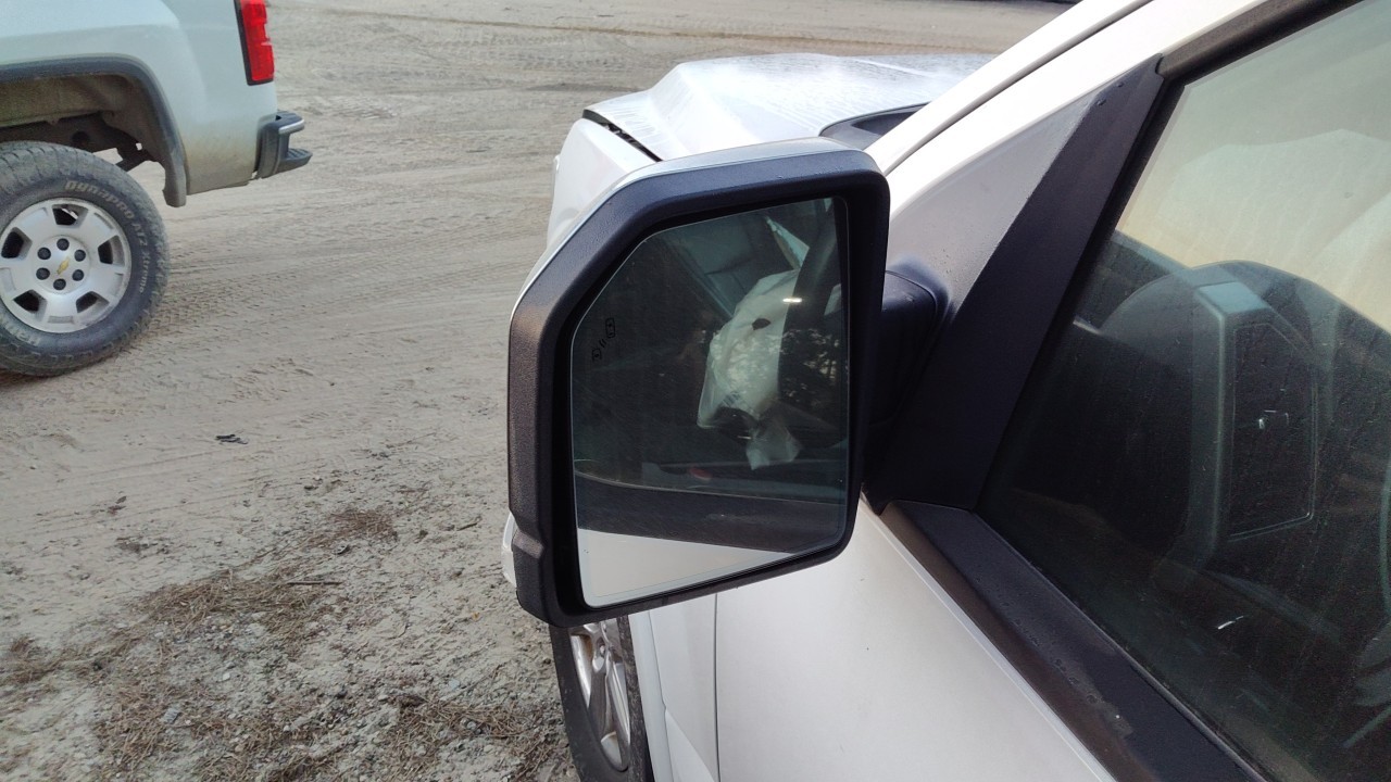 Vehicle/77192_07.jpg