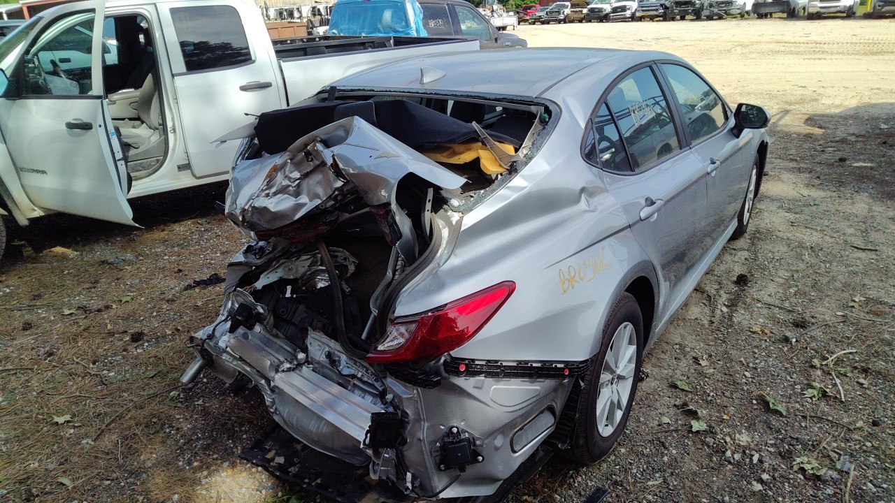 Vehicle/77193_03.jpg
