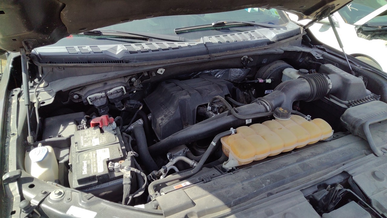 Vehicle/77226_05.jpg