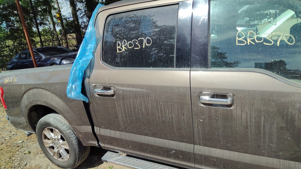 Vehicle/77226_11.jpg