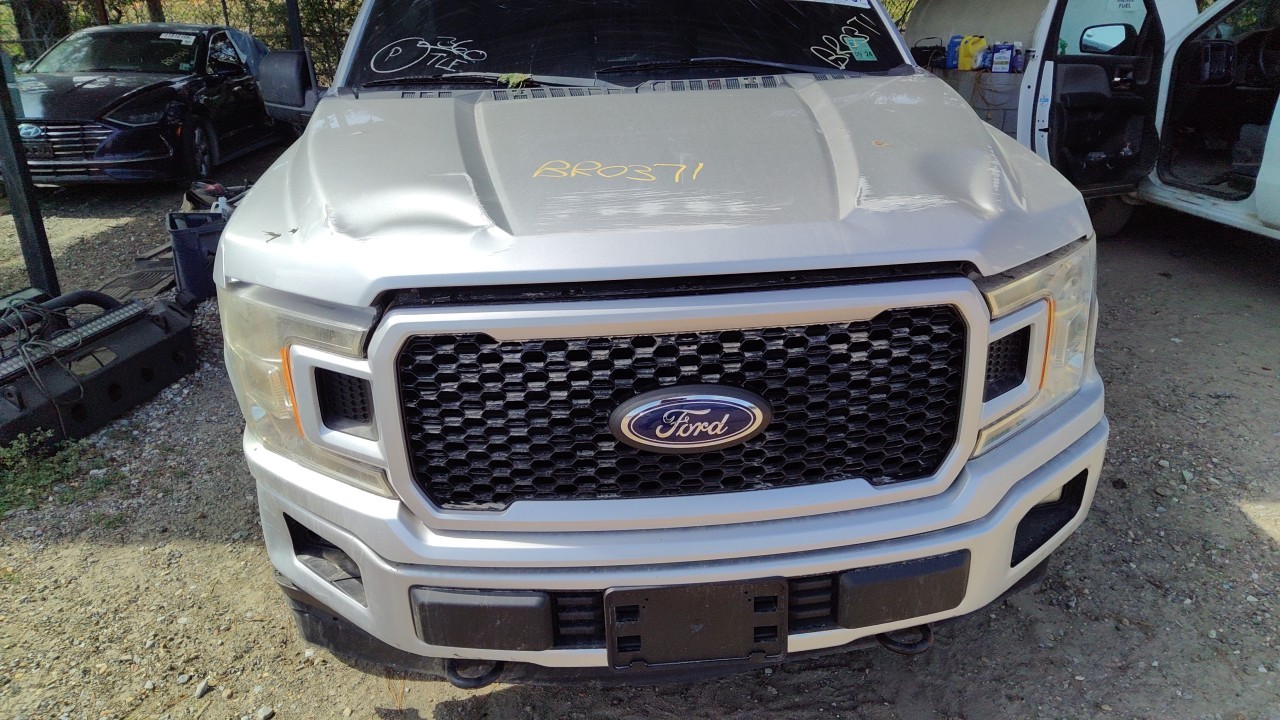 Vehicle/77227_07.jpg